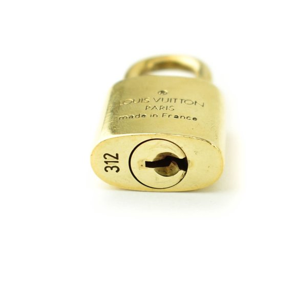 LOUIS VUITTON: Gold/Brass, Metal "LV" Logo Padlock & Key Set #312 (td) - Picture 5 of 6